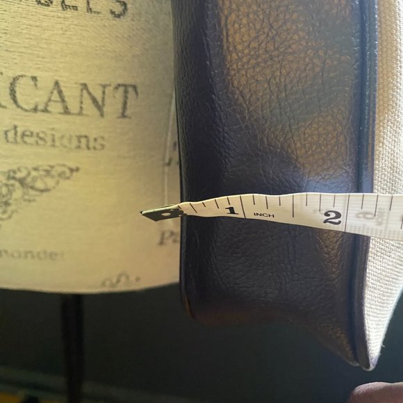 Old Navy tan and brown crossbody messenger bag with adjustable strap - Picture 6 of 9